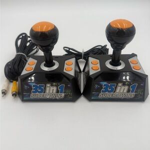 Silverlit Super Twins 35-in-1 Plug & Play TV Game - Tested & Working Rare Arcade